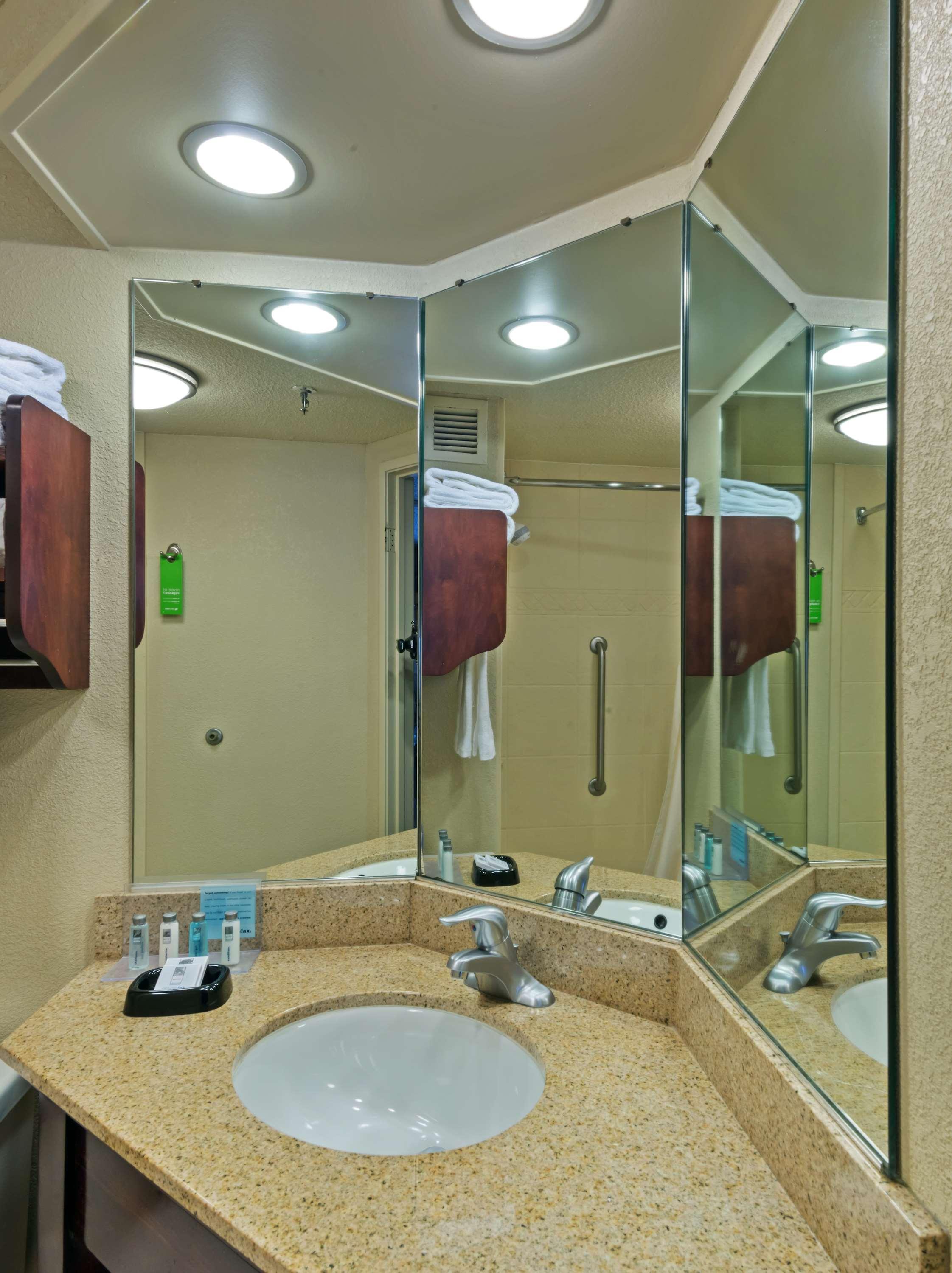 Hampton Inn I-10 & College Drive Baton Rouge Exterior foto